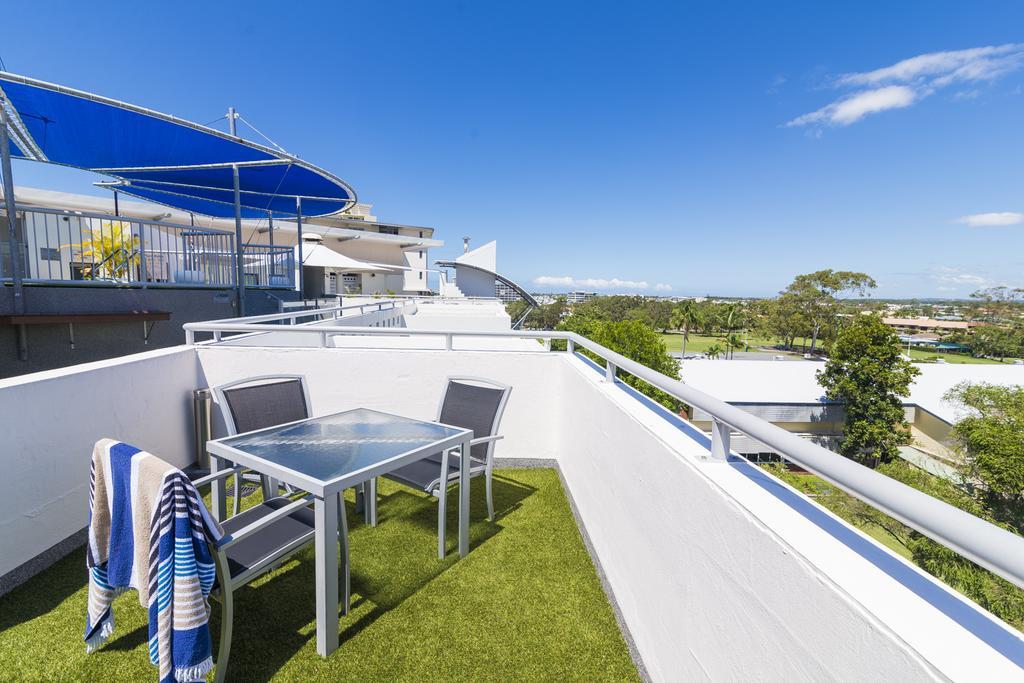 BEACH CLUB RESORT | ⋆⋆⋆⋆ | MOOLOOLABA, AUSTRALIA | SEASON DEALS FROM $132